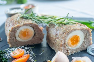 Wielkanocny klops z jajkiem (500g)